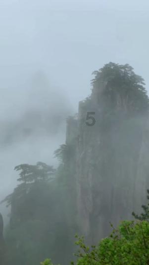 上升的白气球